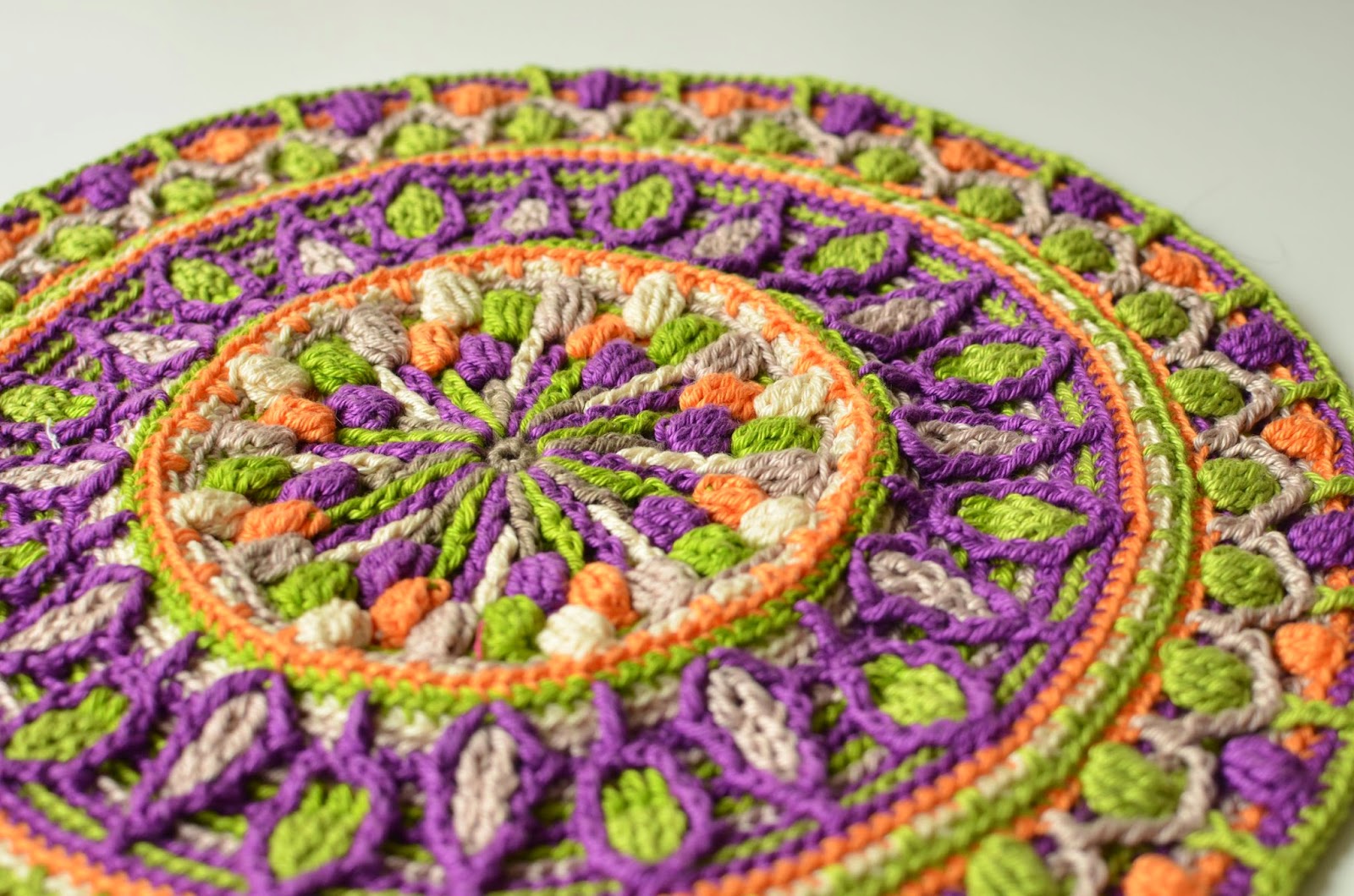 Mandala crochet pattern » Weave Crochet