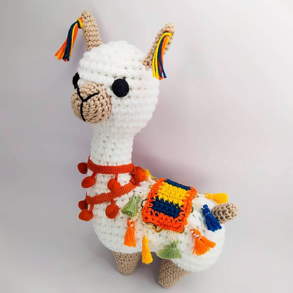 Amigurumi llama