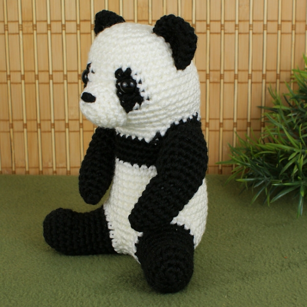 Panda amigurumi pattern free