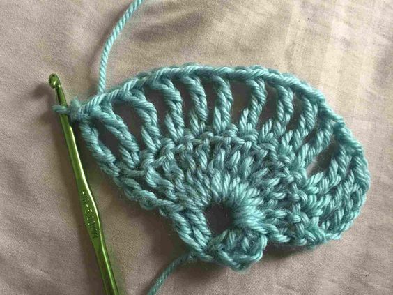 Crochet pineapple stitch