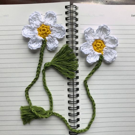 Crochet bookmark pattern free