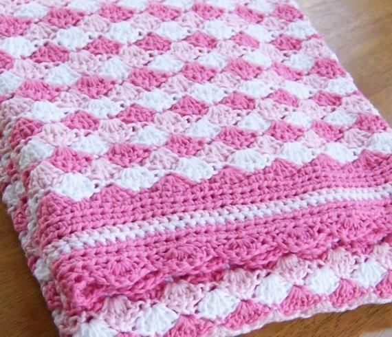 Shell stitch baby blanket