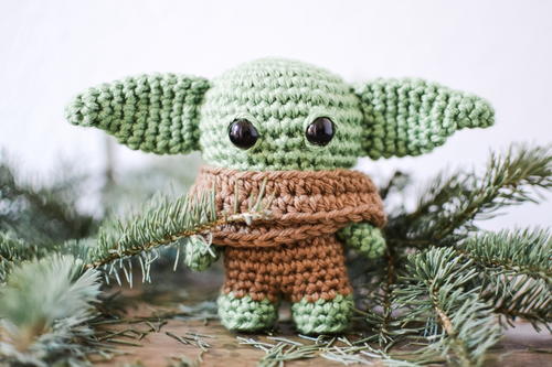 Pocket Baby Alien Amigurumi