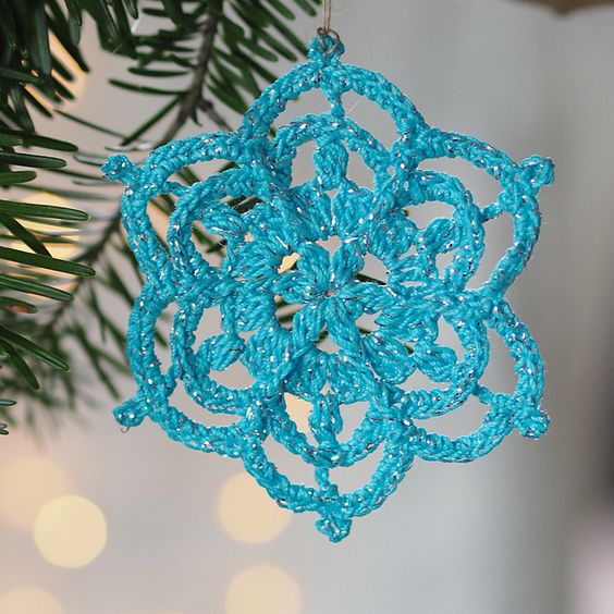 Ravelry free crochet snowflake pattern » Weave Crochet