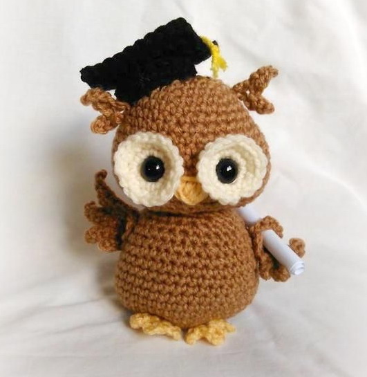 Free crochet graduation patterns