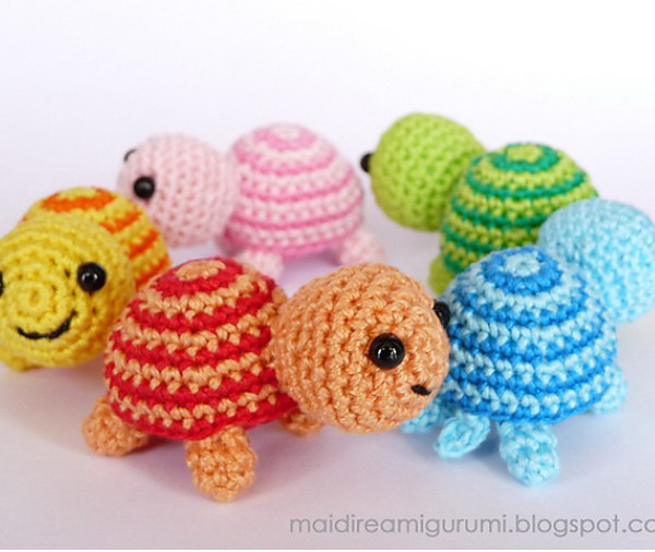Tiny Stripes Turtles Free Crochet Pattern