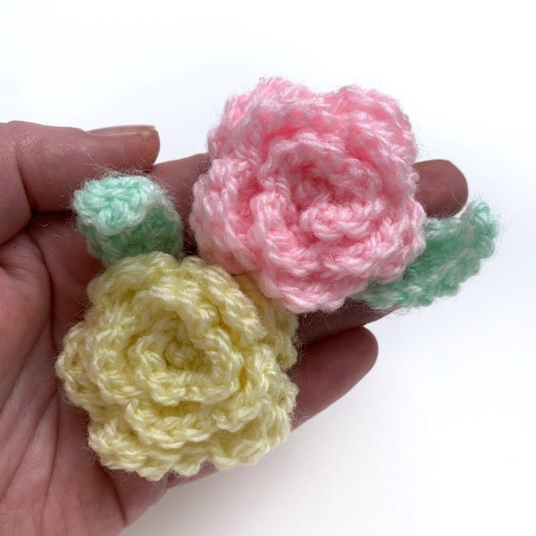 Simple Rose Appliques crochet pattern