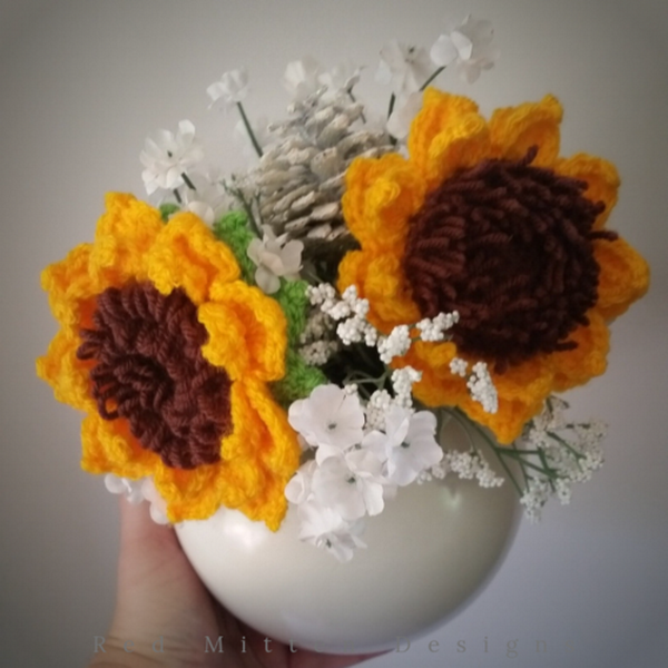 Sunflowers for Decor Free Crochet Pattern