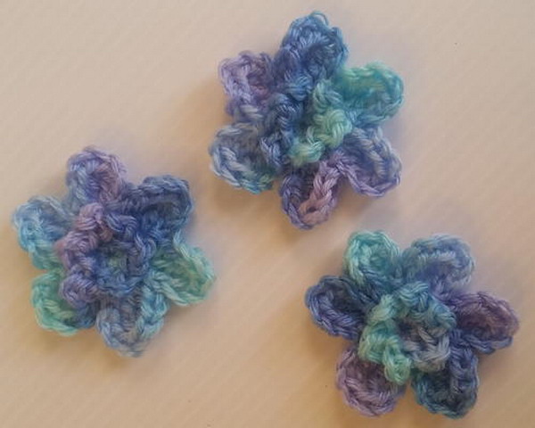 Embellishment Flower Free Crochet Pattern