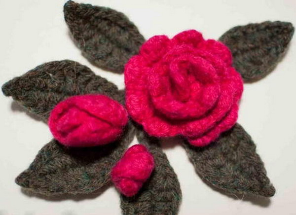 Super Fast Rosebud Free Crochet Pattern