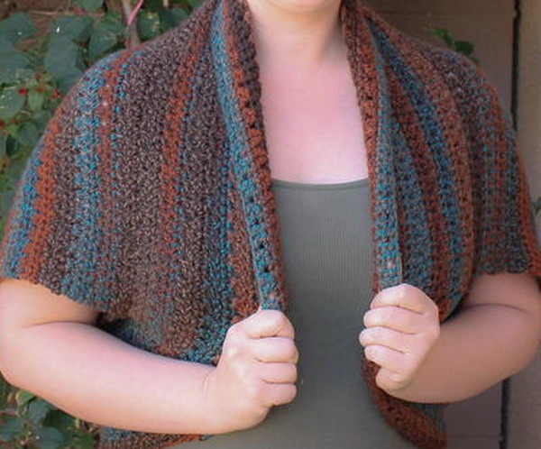 Bette’s Winter Blanket Shrug Free Crochet Pattern