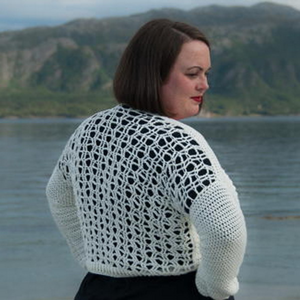 Summer Sea Cropped Cardigan Free Crochet Pattern