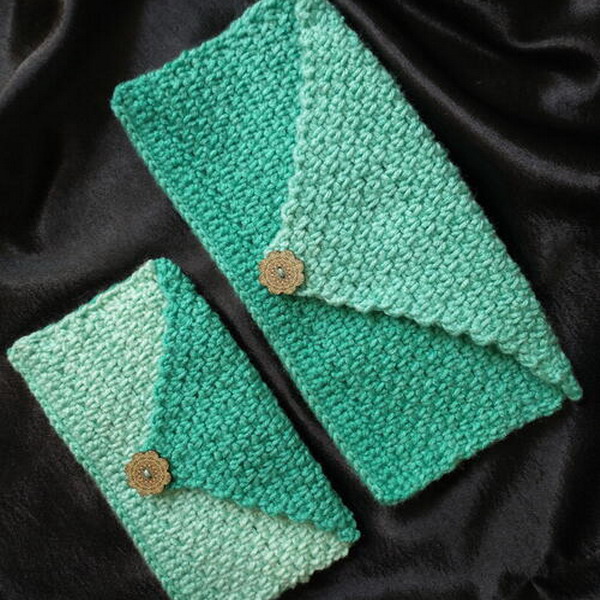 Grab And Go Clutch Free Crochet Pattern