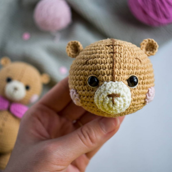 Crochet bear face