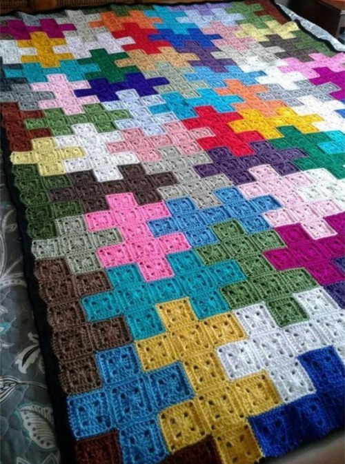 Crochet puzzle blanket