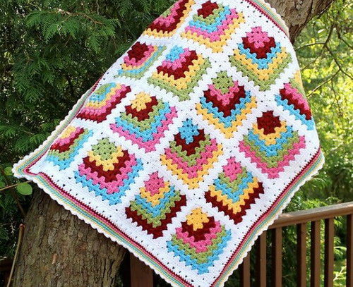 3d mitered granny square pattern » Weave Crochet