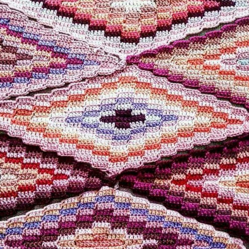 Diamond pattern crochet blanket