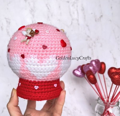 Valentine's Day Snow Globe