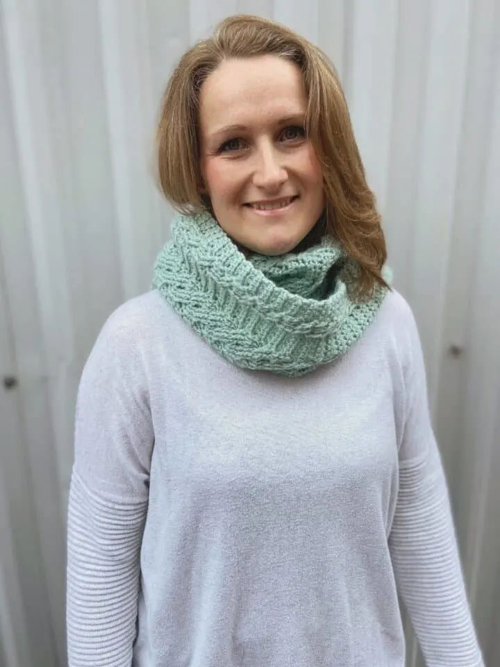 Mint Crochet Cable Scarf Pattern