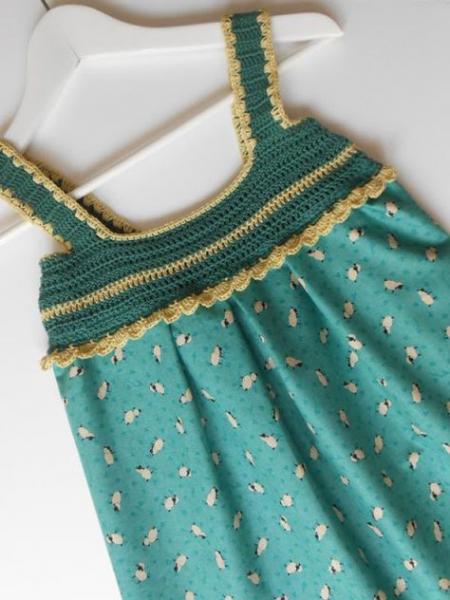 Combining crochet and fabric