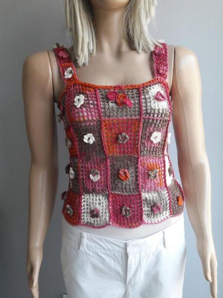Crochet granny square crop top