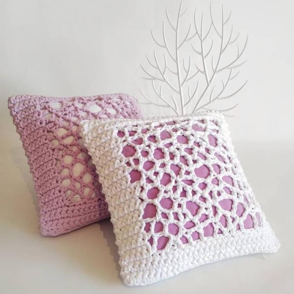 New qureshia cushion design