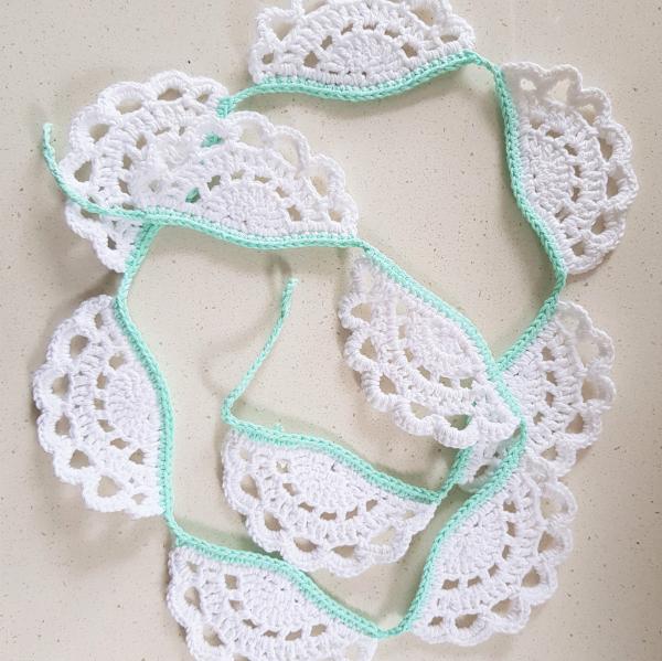 Doily bunting