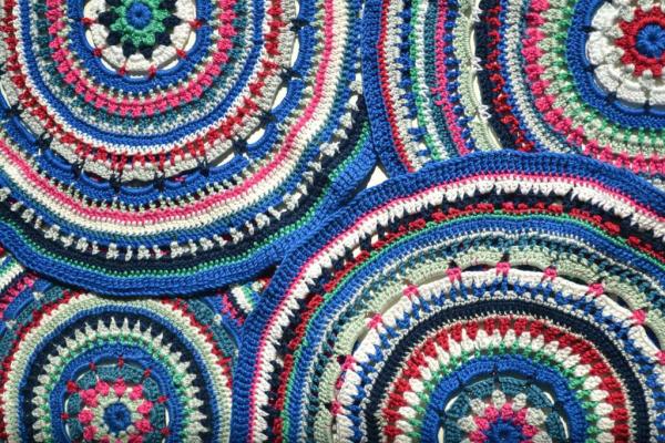 Crochet mandala placemat pattern