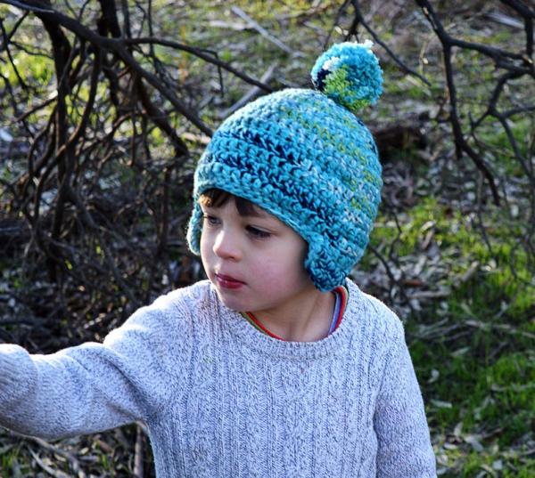 Seamless earflap hat crochet pattern