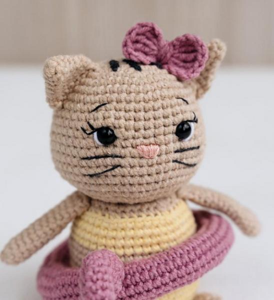 Sasha The Summer Cat Free Crochet Patterns
