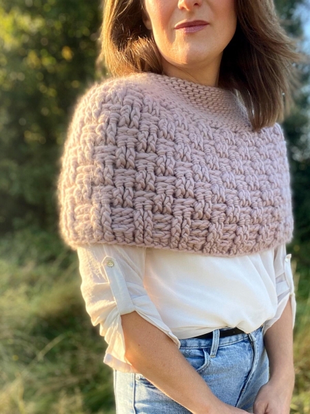 Woodland Crochet Capelet Pattern