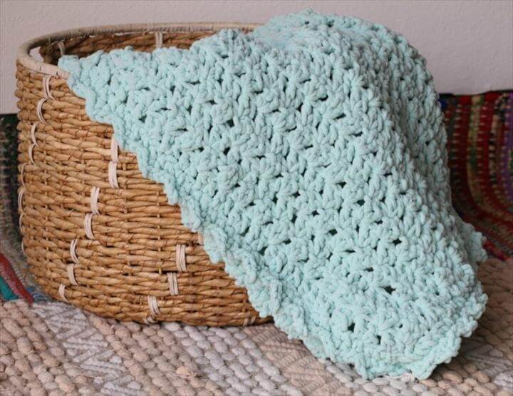 Crochet Baby Blanket With Easy Border