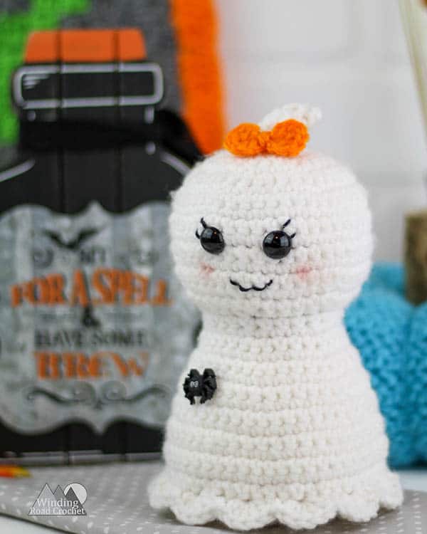 Pretty Little Ghost Free Crochet Pattern