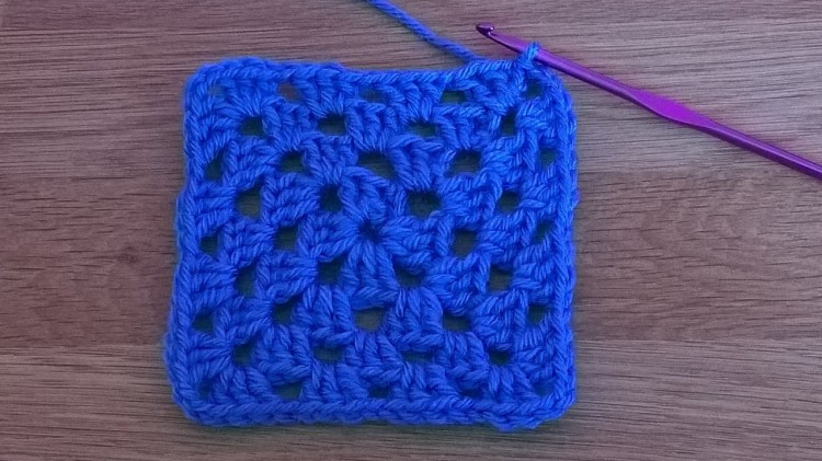 Basic Granny Square – Crochet Tutorial For Beginners