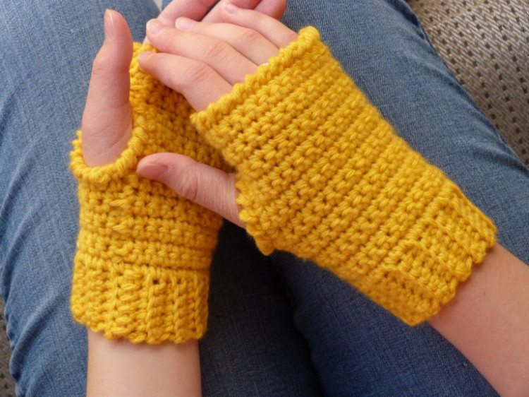Easy Crochet Driving Gloves