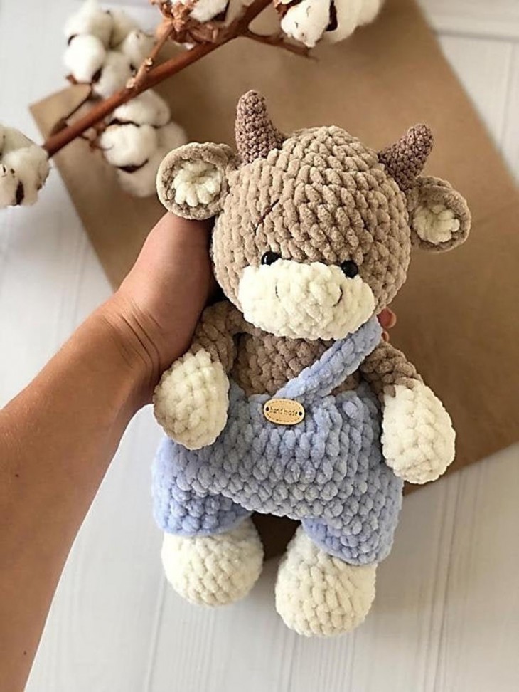 Bull crochet toy pattern