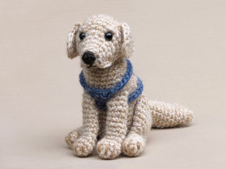 Golden Boy, realistic crochet golden retriever dog amigurumi pattern