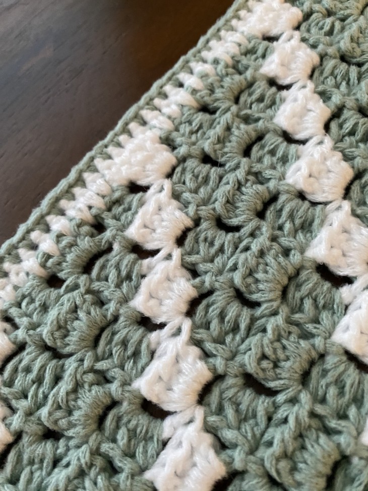Woven Look Blanket in Bernat Baby Sport, Knitting Patterns
