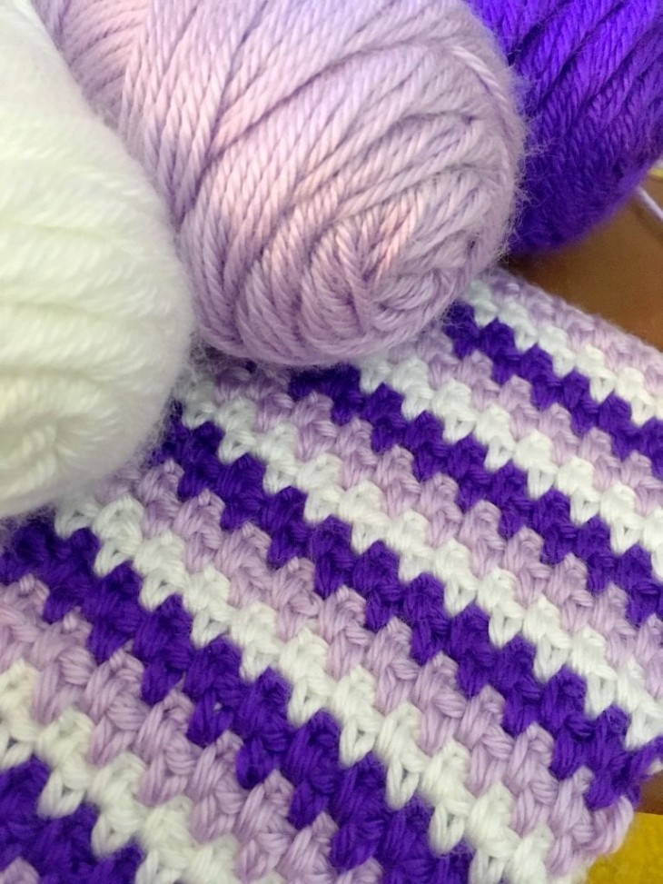 How To Crochet A Moss Stitch Baby Blanket