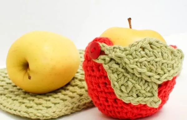 Adorable Apple Crochet Cozy