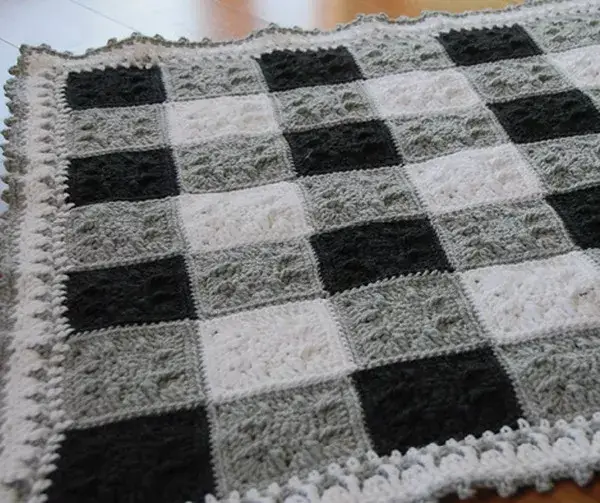 Checkerboard Crochet Baby Blanket Pattern