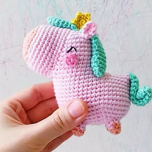 Kirika the pocket unicorn amigurumi