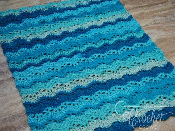 Water Waves Easy Crochet Baby Blanket