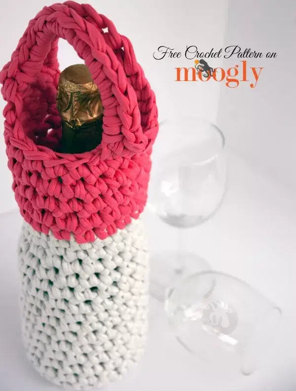 Learn to Crochet a Wine Carrier