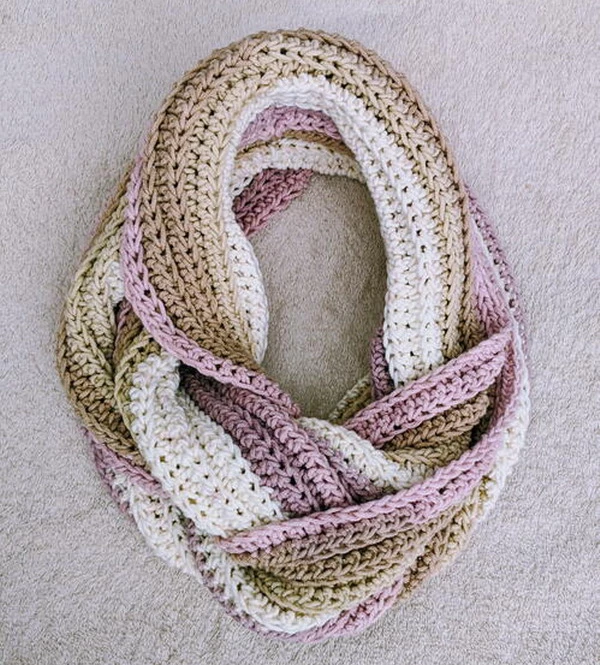 Crochet Knit-Look Infinity Scarf