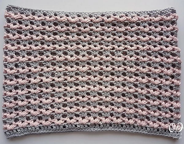 Love is in the Air Valentine's Cowl