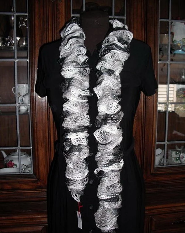 One Hour Spiral Scarf