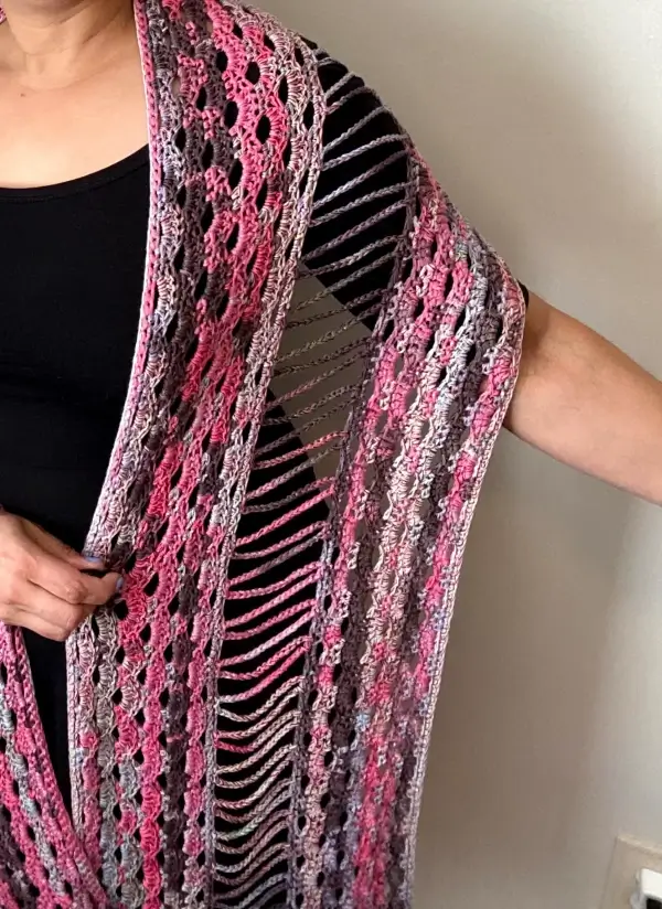 The Chained Arcade Shawl