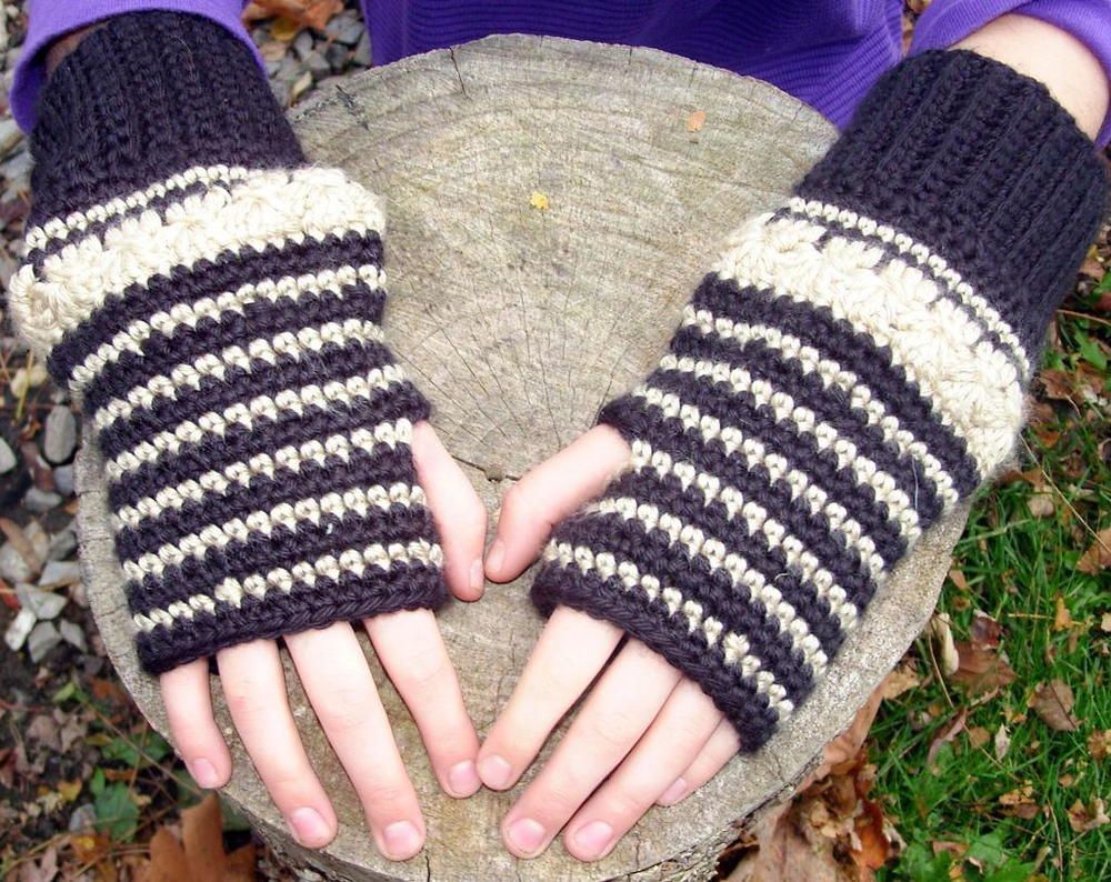 Star Divine Crochet Fingerless Gloves