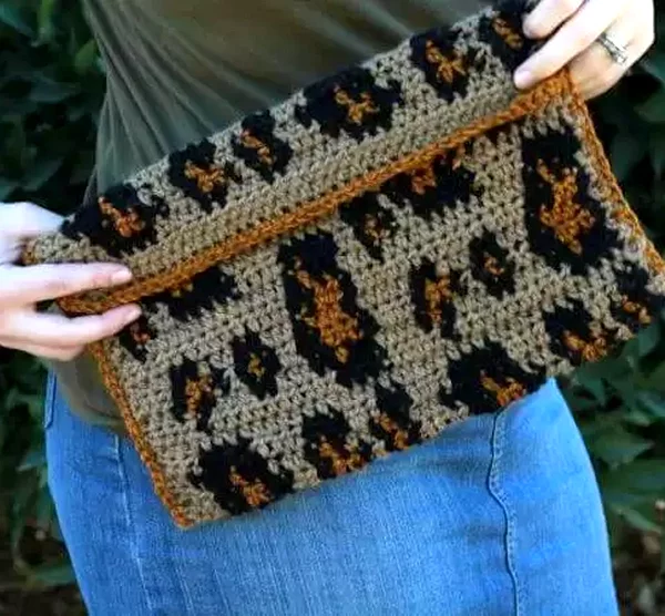 Crochet Leopard Clutch Pattern